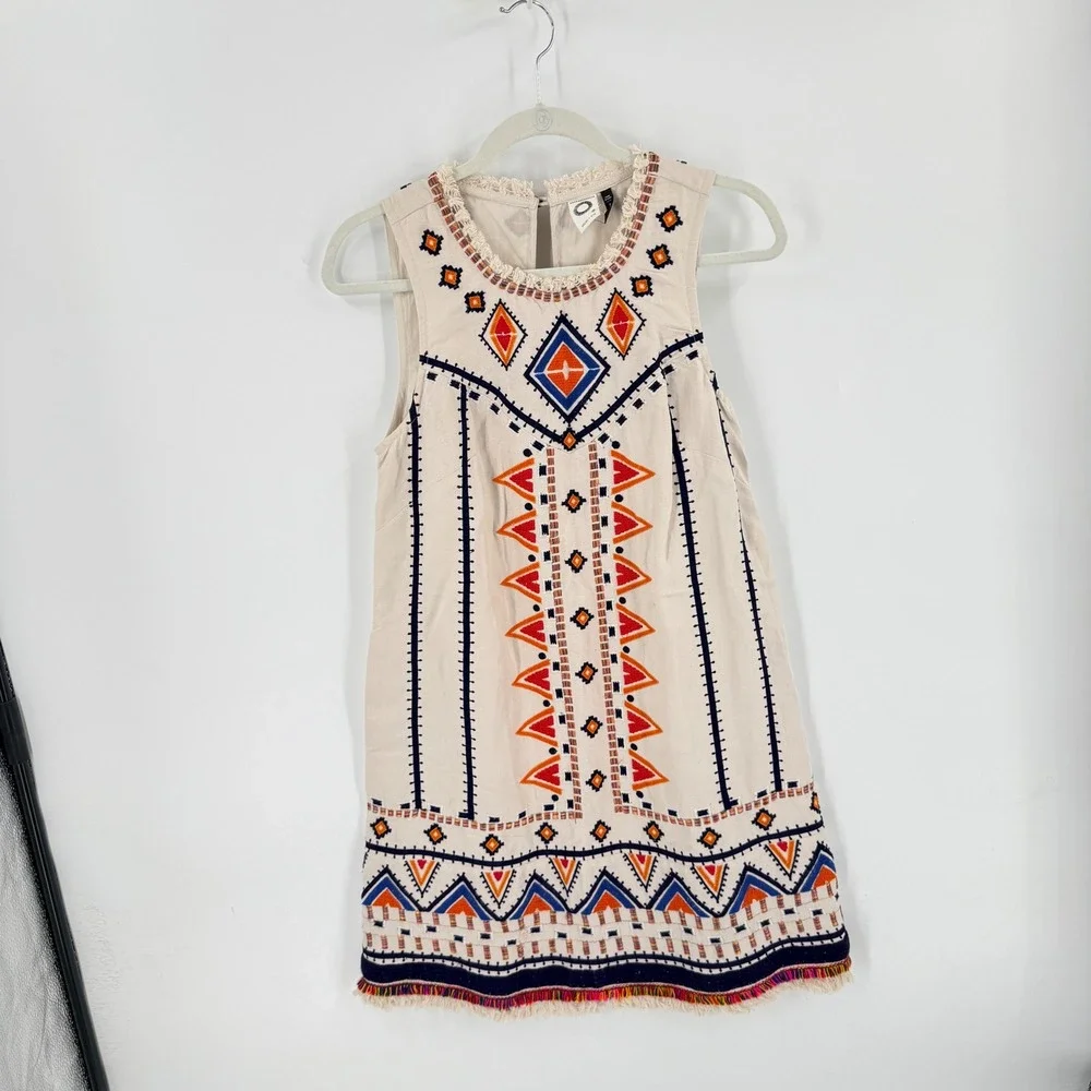 Anthropologie Akemi + Kin Reagan Shift Dress Embroidered Fringe Linen Size 2 - Picture 2 of 8